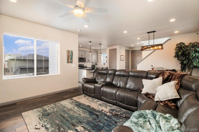 8050 Williams Fork Ave, Littleton, CO 80125