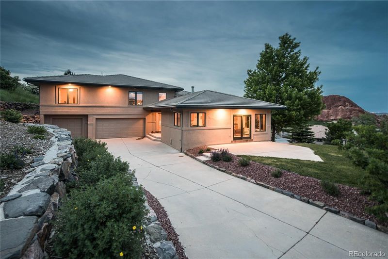 5399 Hawthorne Trl, Littleton, CO 80125