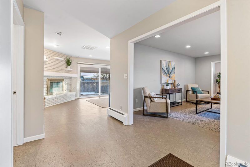 7044 E Ohio Dr, Denver, CO 80224