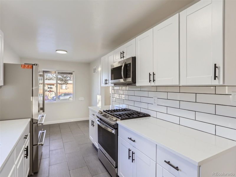 3280 Jasmine St, Denver, CO 80207