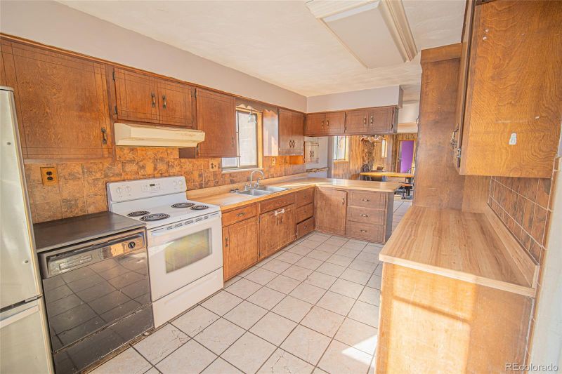 8033 County Road 28, Cotopaxi, CO 81223