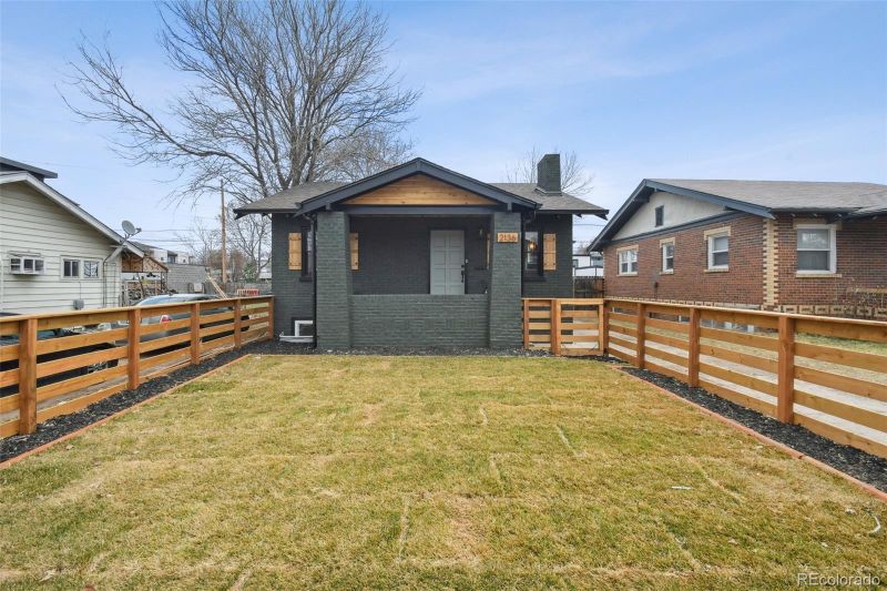 2136 S Lincoln St, Denver, CO 80210