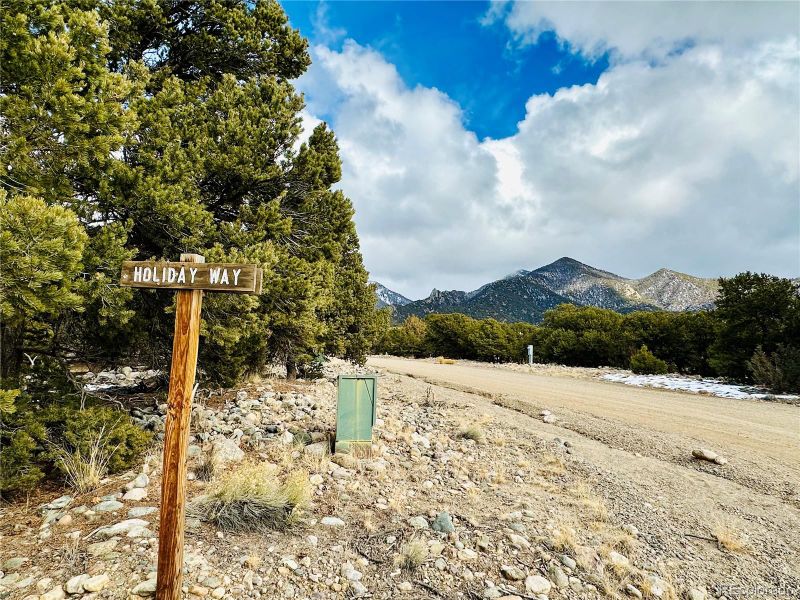 2729 Holiday Pl, Crestone, CO 81131