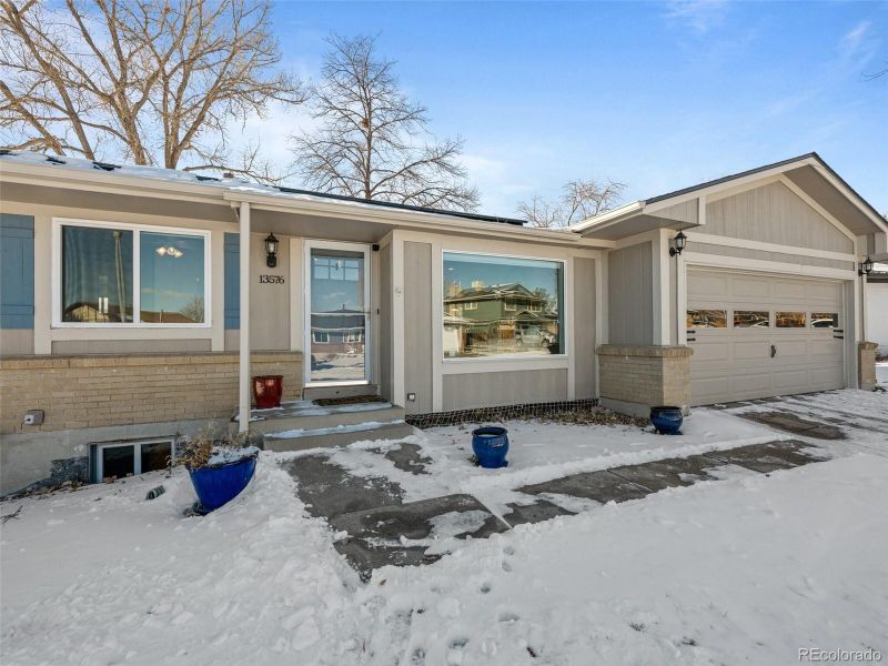 13576 W Warren Cir, Lakewood, CO 80228
