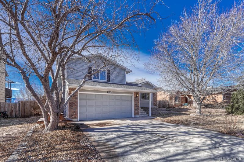 2016 Ambleside Dr, Colorado Springs, CO 80915