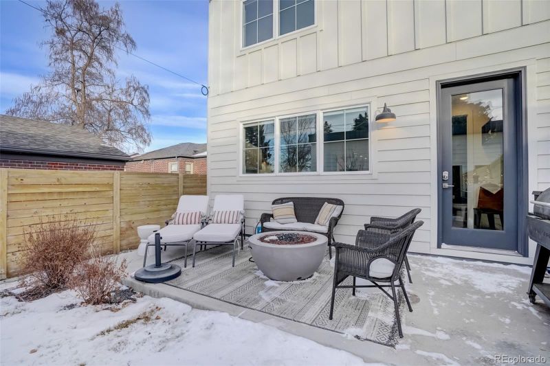 3229 S Bannock St, Englewood, CO 80110