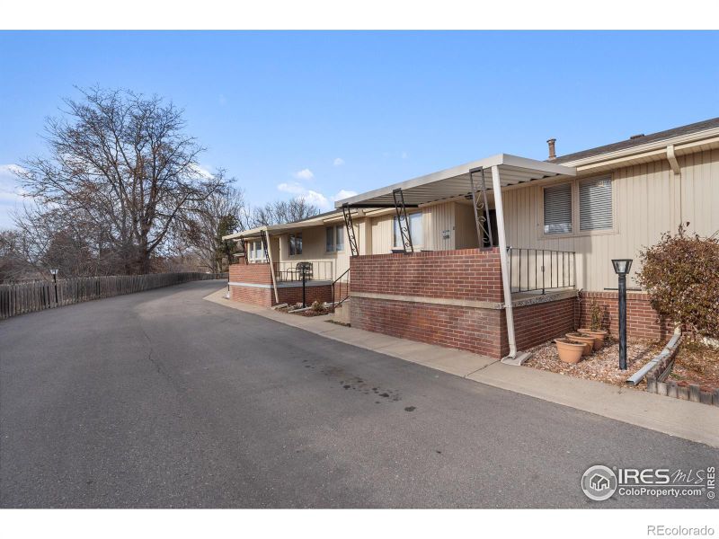 1000 W Eisenhower Blvd #11, Loveland, CO 80537
