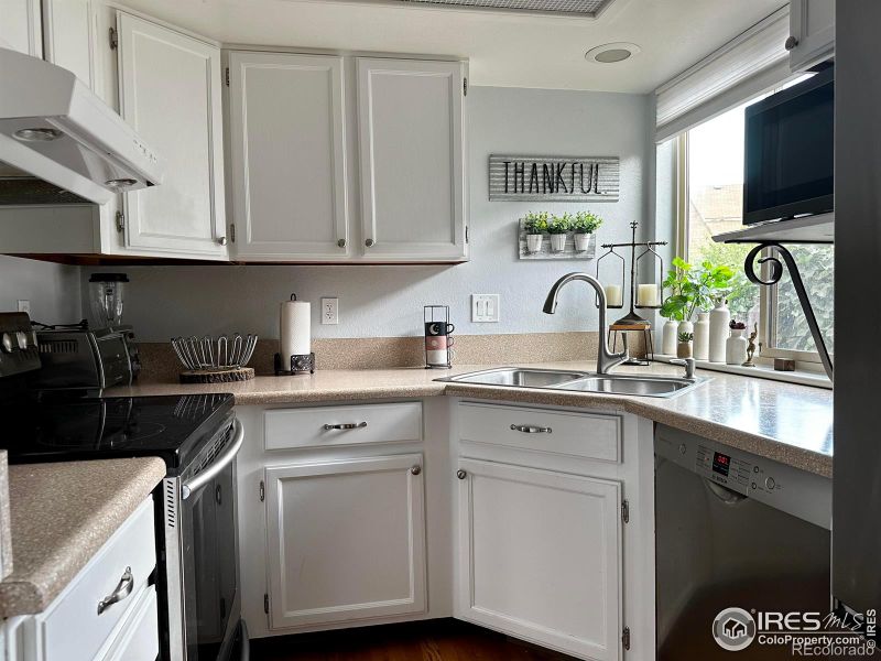 2631 Denver Ave, Longmont, CO 80503