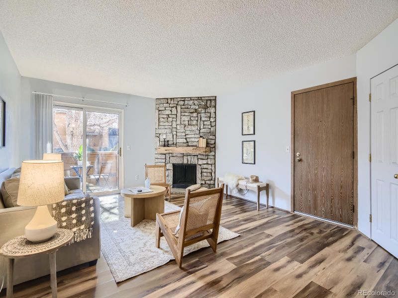 3305 S Ammons St #103, Lakewood, CO 80227