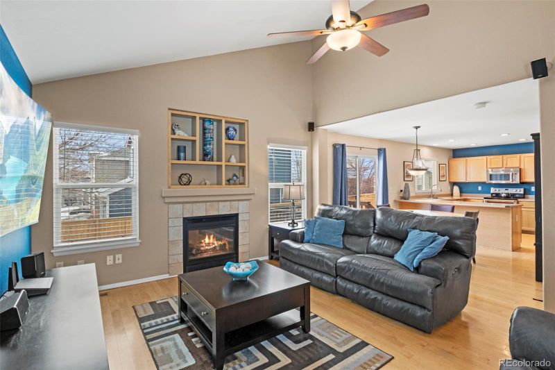 9932 Saybrook St, Highlands Ranch, CO 80126