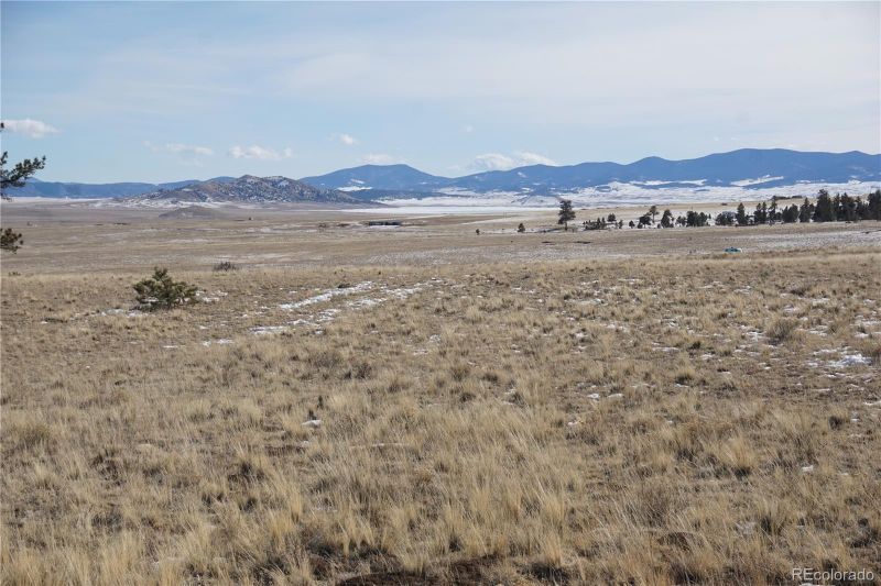 124 Boulder Rd, Hartsel, CO 80449