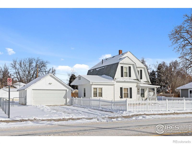 539 W 8th St, Loveland, CO 80537