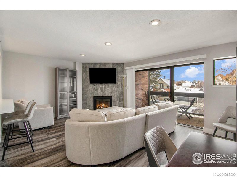 350 Detroit St, Denver, CO 80206