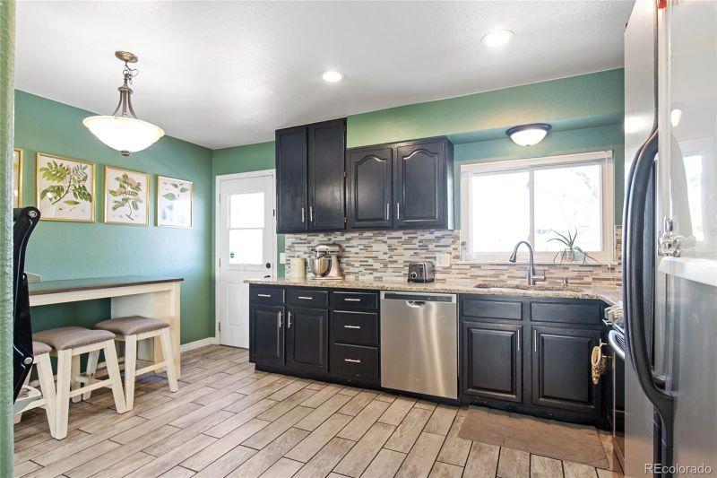 15541 E Pacific Pl, Aurora, CO 80013