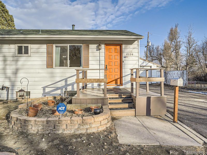 6354 Gray St, Arvada, CO 80003