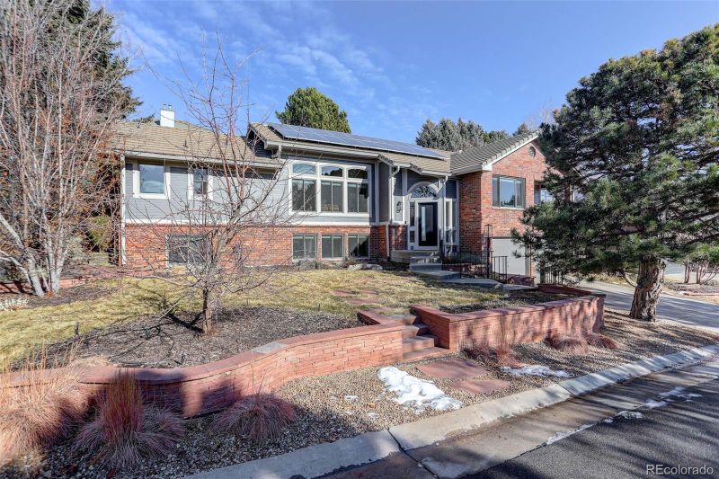 13815 W 58th Dr, Arvada, CO 80004