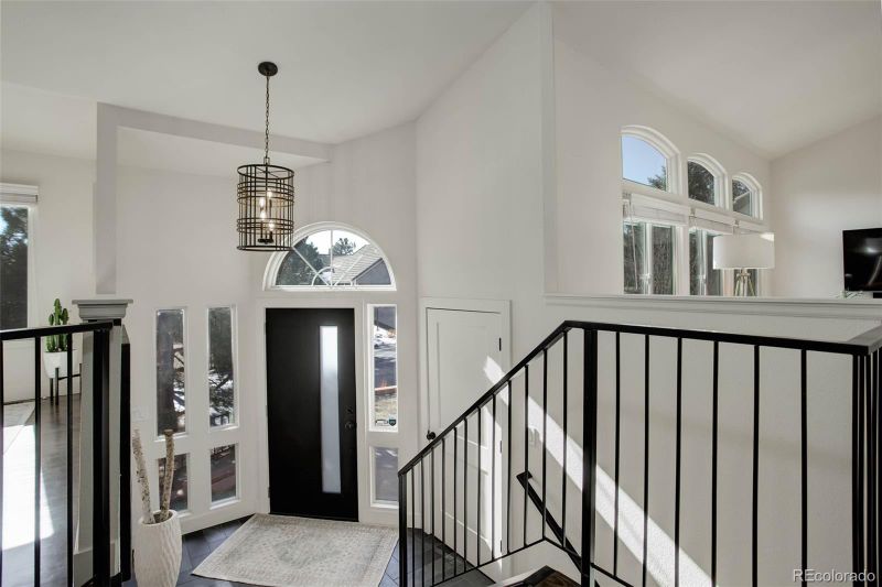13815 W 58th Dr, Arvada, CO 80004