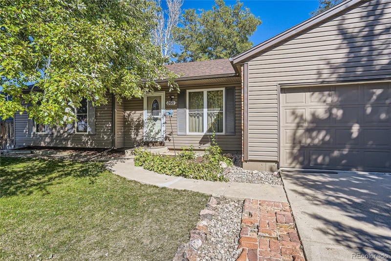 2611 W 101st Pl, Federal Heights, CO 80260
