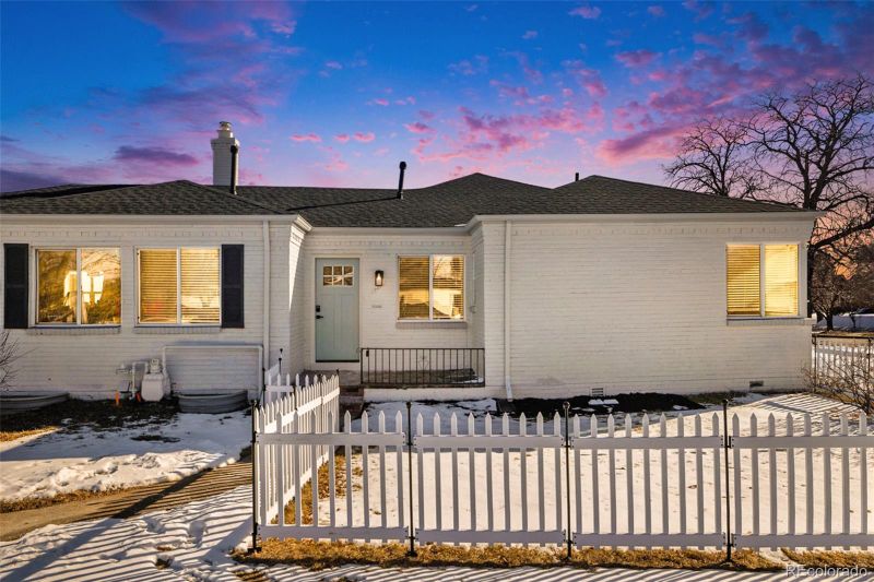 3210 Albion St, Denver, CO 80207