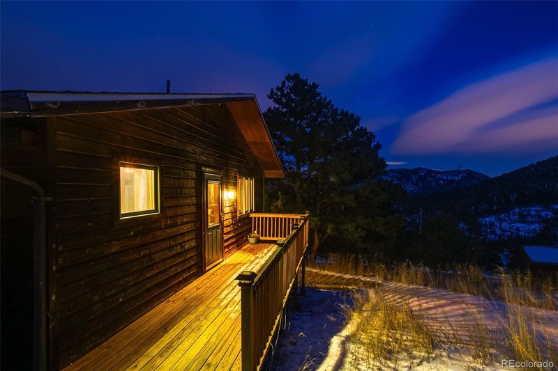 11142 Circle Dr, Golden, CO 80403