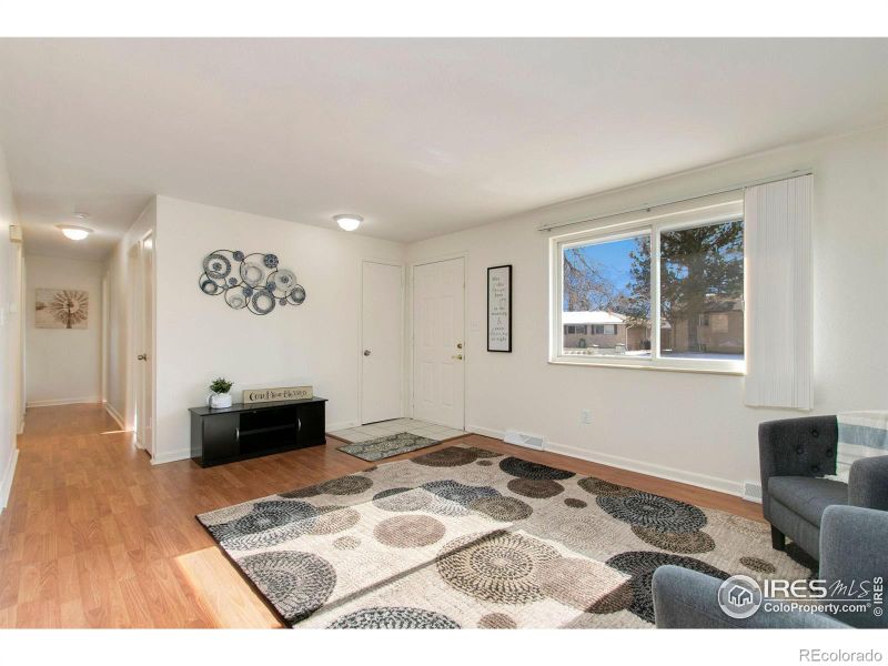 1118 Kansas Ave, Longmont, CO 80501
