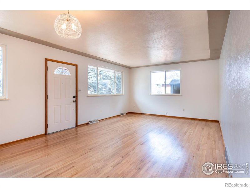 942 Rose St, Longmont, CO 80501