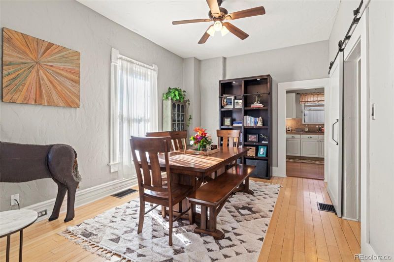 3301 Dexter St, Denver, CO 80207