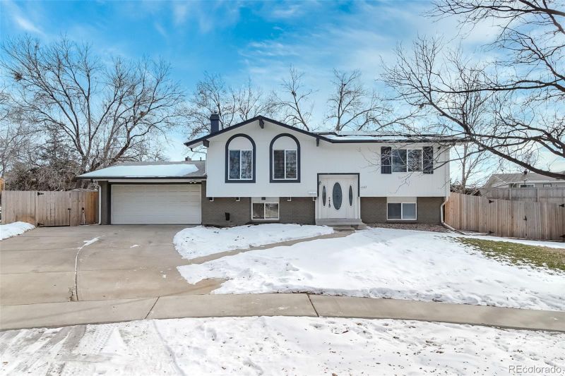 7362 E Hinsdale Ct, Centennial, CO 80112