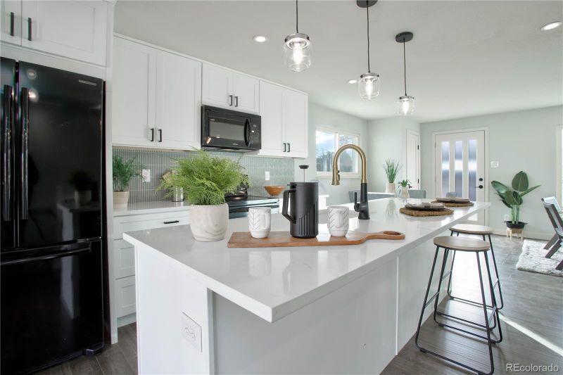 6728 Eaton St, Arvada, CO 80003