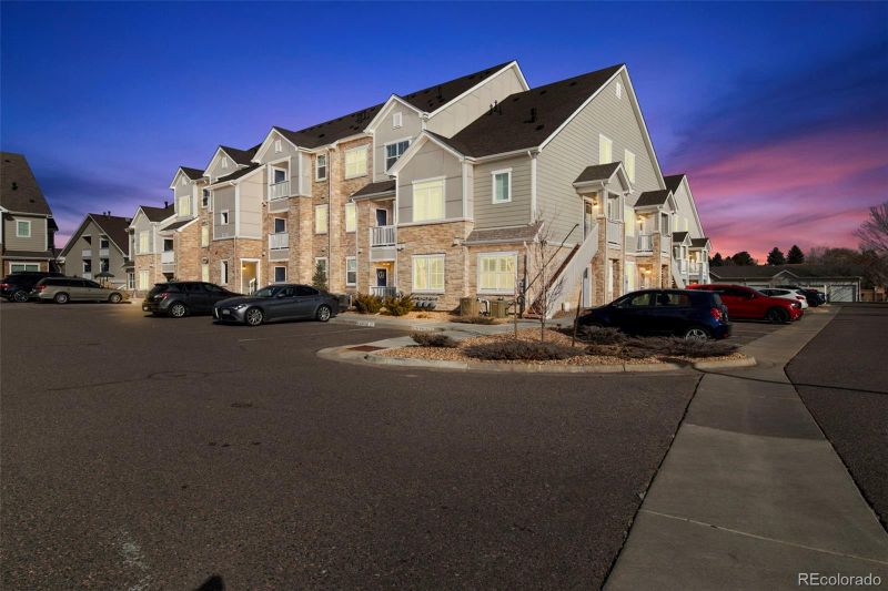 1841 S Dunkirk St #302, Aurora, CO 80017
