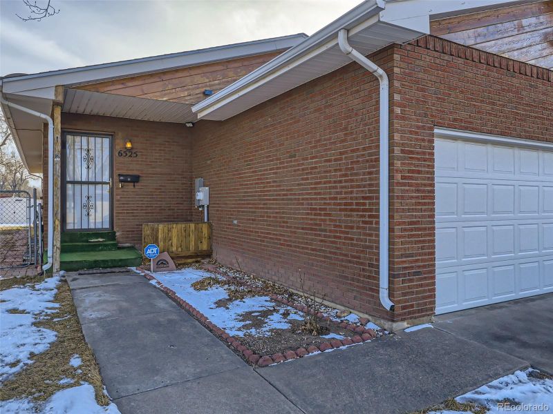 6525 E 67th Pl, Commerce City, CO 80022