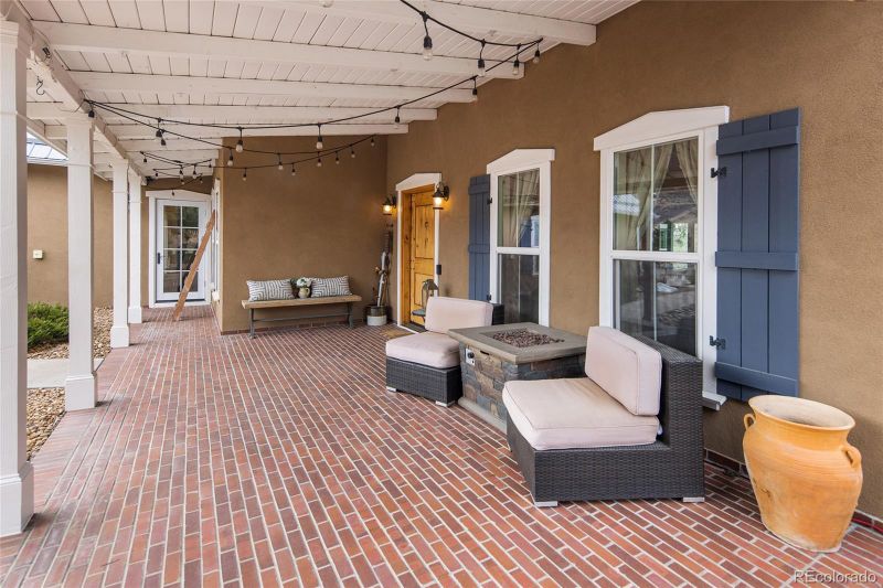 1008 Tucker Gulch Way, Golden, CO 80403