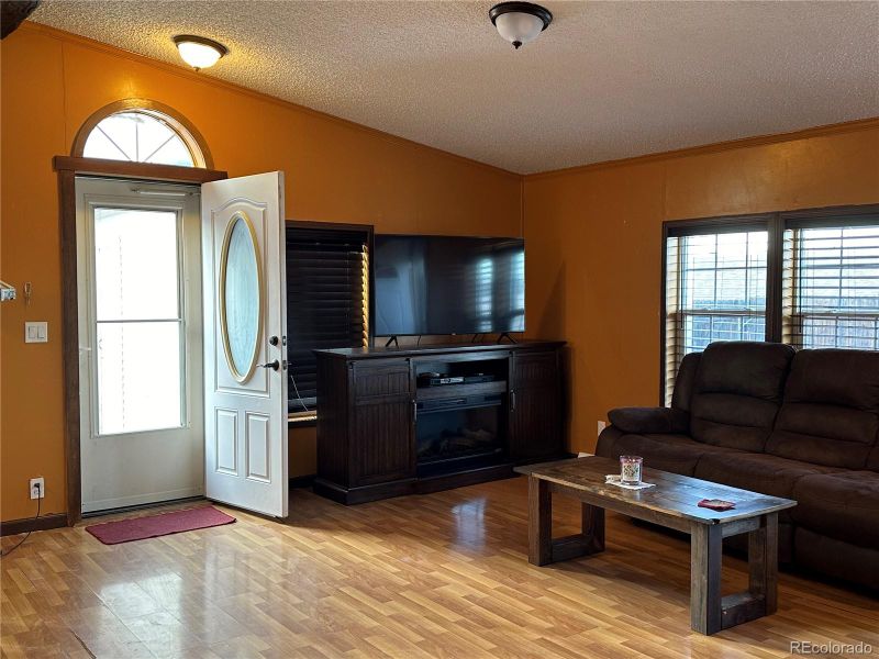 9140 Madeleine St, Denver, CO 80260