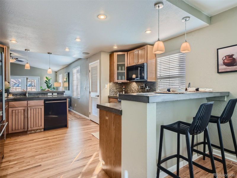2650 S Vine St, Denver, CO 80210