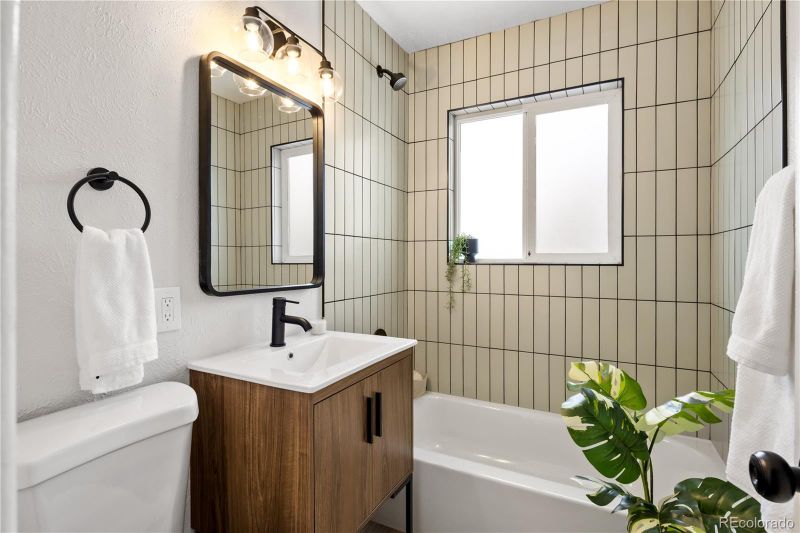 5096 Saint Paul St, Denver, CO 80216