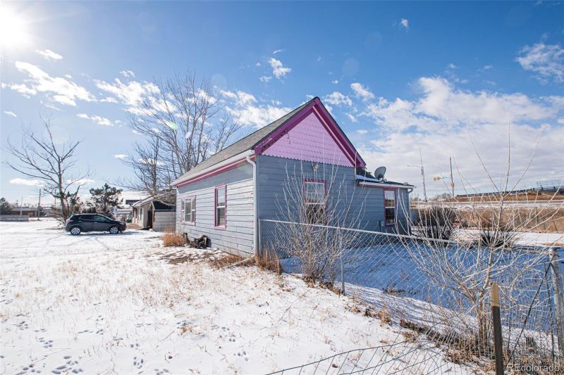 641 Dahlia St, Hudson, CO 80642