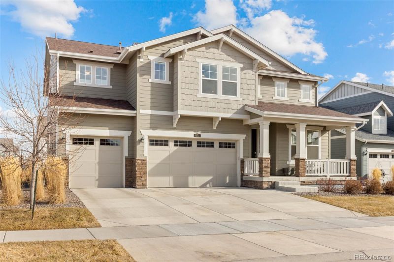 933 Gilpin Cir, Erie, CO 80516
