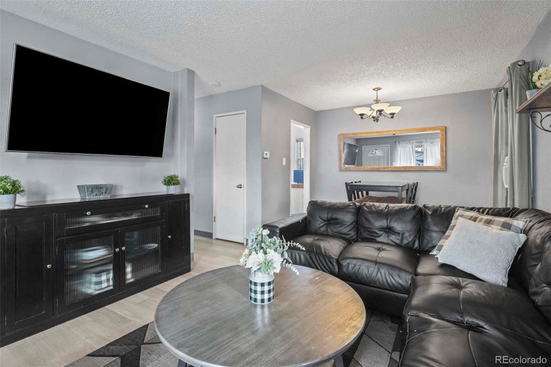 8970 Lilly Dr, Thornton, CO 80229