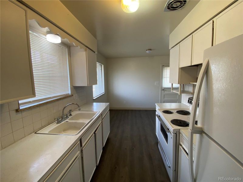 5581 S Delaware St, Littleton, CO 80120