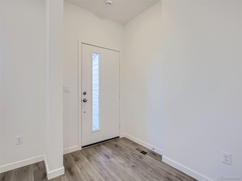 5465 Euclid Dr, Timnath, CO 80547