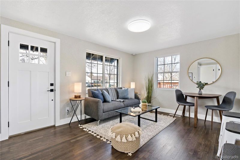 1610 Nome St, Aurora, CO 80010