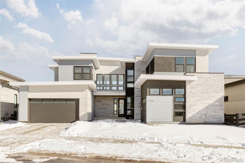 7428 Skygazer St, Castle Pines, CO 80108