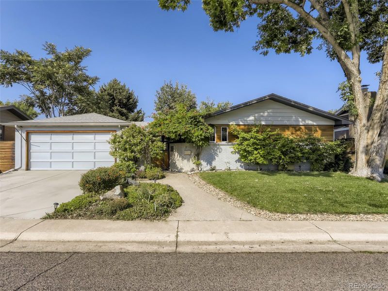 3033 S York St, Denver, CO 80210
