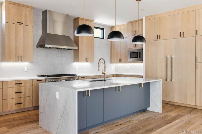 2681 S Adams St, Denver, CO 80210