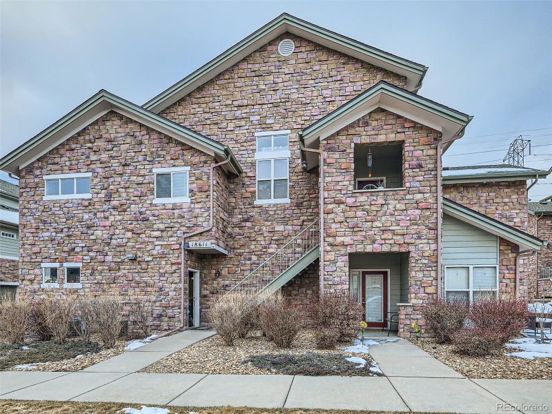 18611 E Water Dr #C, Aurora, CO 80013