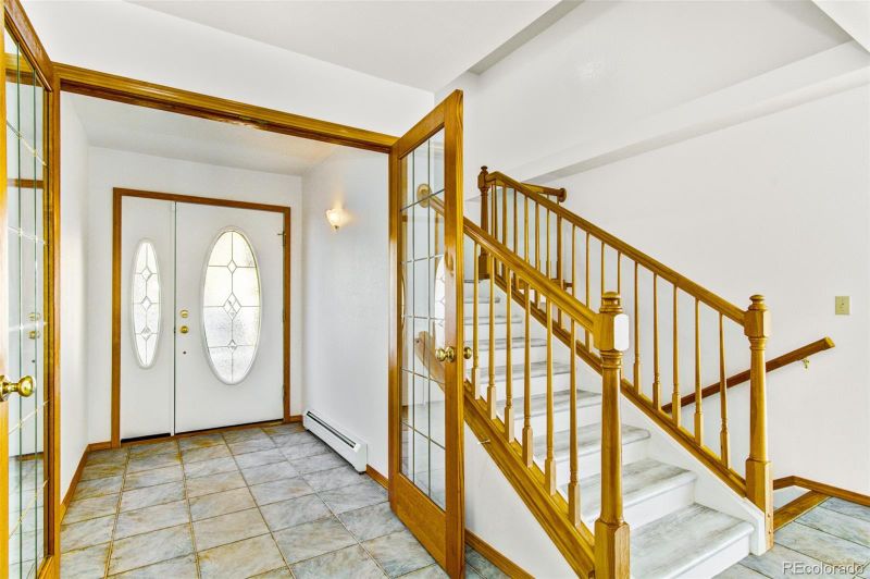 320 Earthsong Way, Manitou Springs, CO 80829