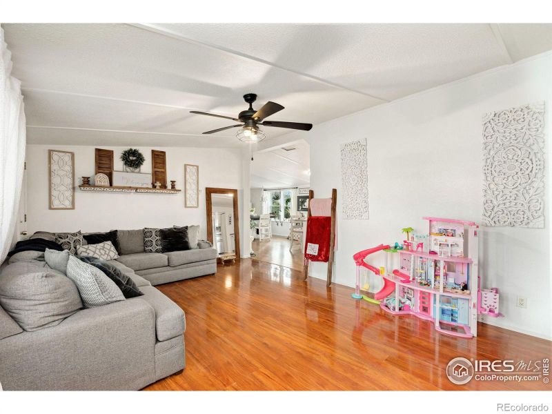 3325 W 2nd St, Greeley, CO 80631