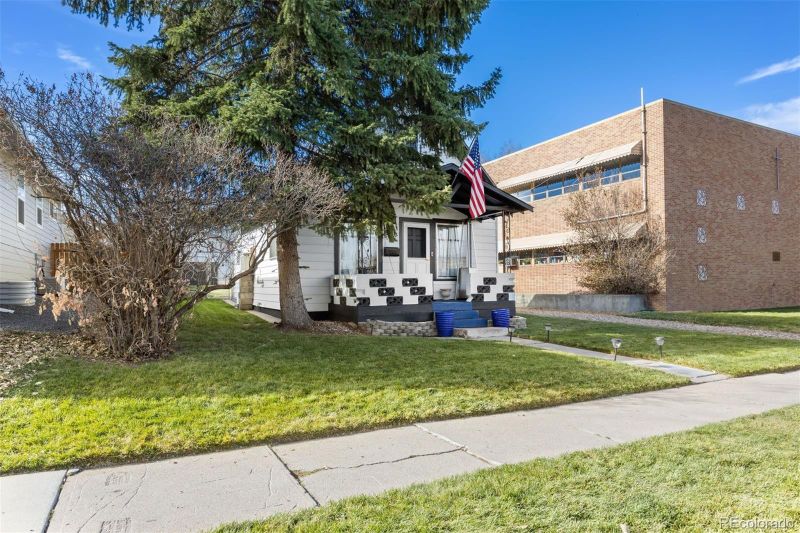 2461 Fenton St, Edgewater, CO 80214