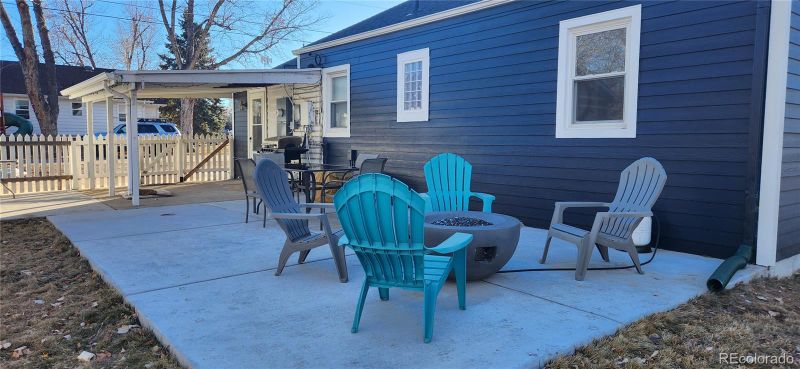 2300 Iris St, Lakewood, CO 80215