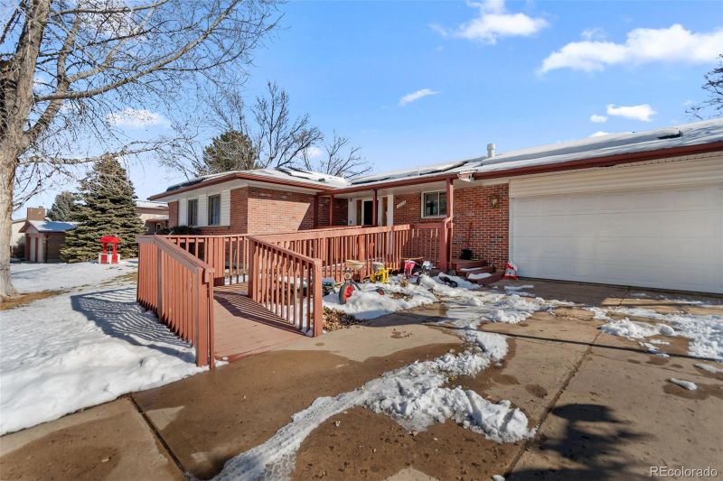 10650 Utrillo Ln, Northglenn, CO 80234